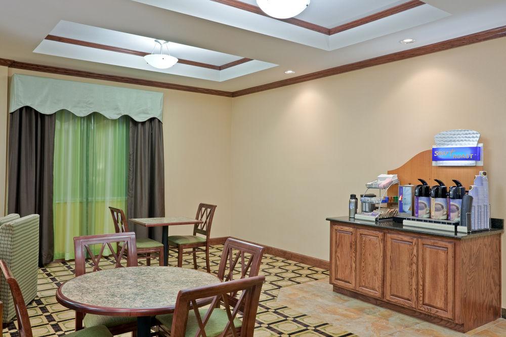Holiday Inn Express Hotel & Suites Dumas By Ihg Exteriér fotografie